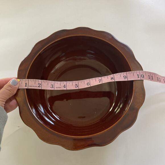 Vintage Westbend Brown Stoneware Scalloped Edge Casserole Dish With Lid - Picture 7 of 10